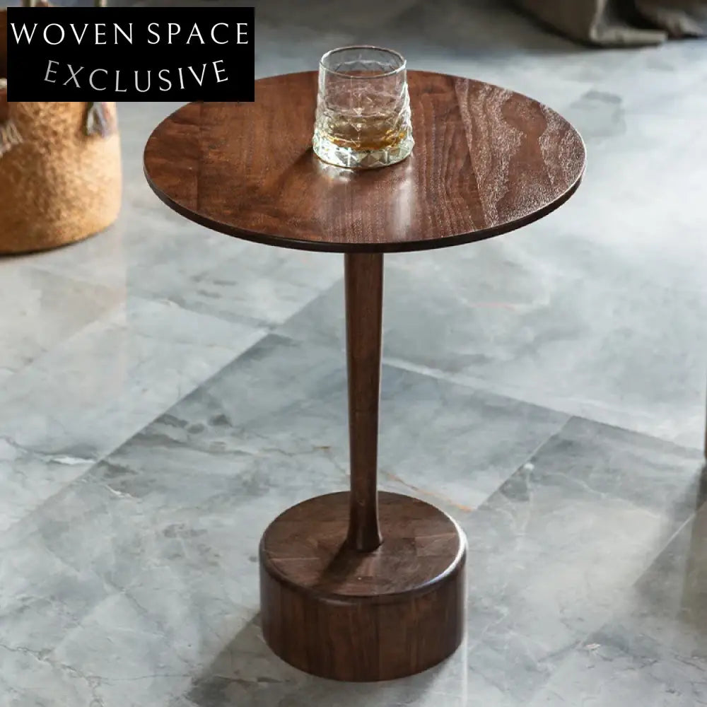 Elegant Retro Solid Wood Round End Table for Living Room