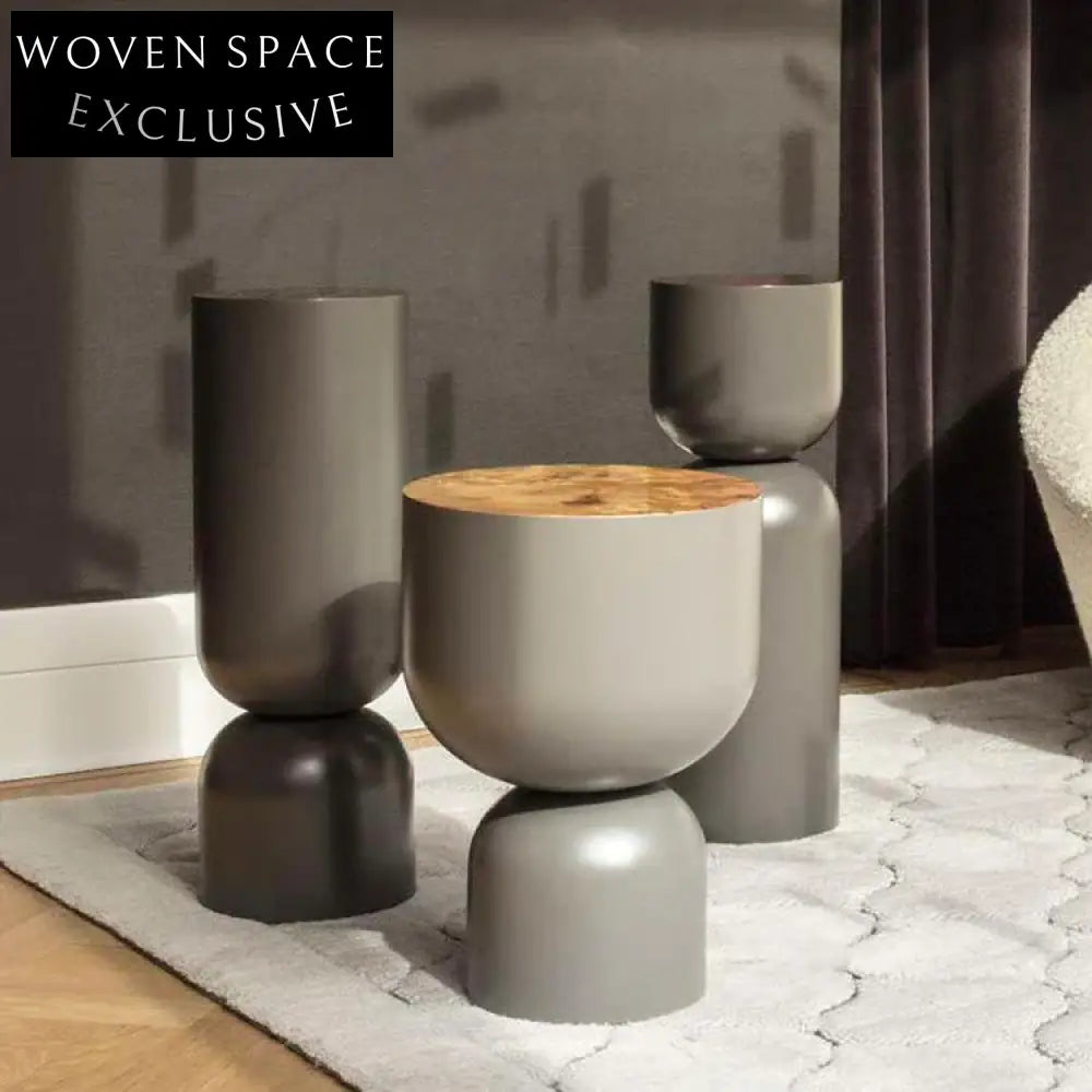 Elegant Round White Marble Top Coffee Table with Gold Metal Base