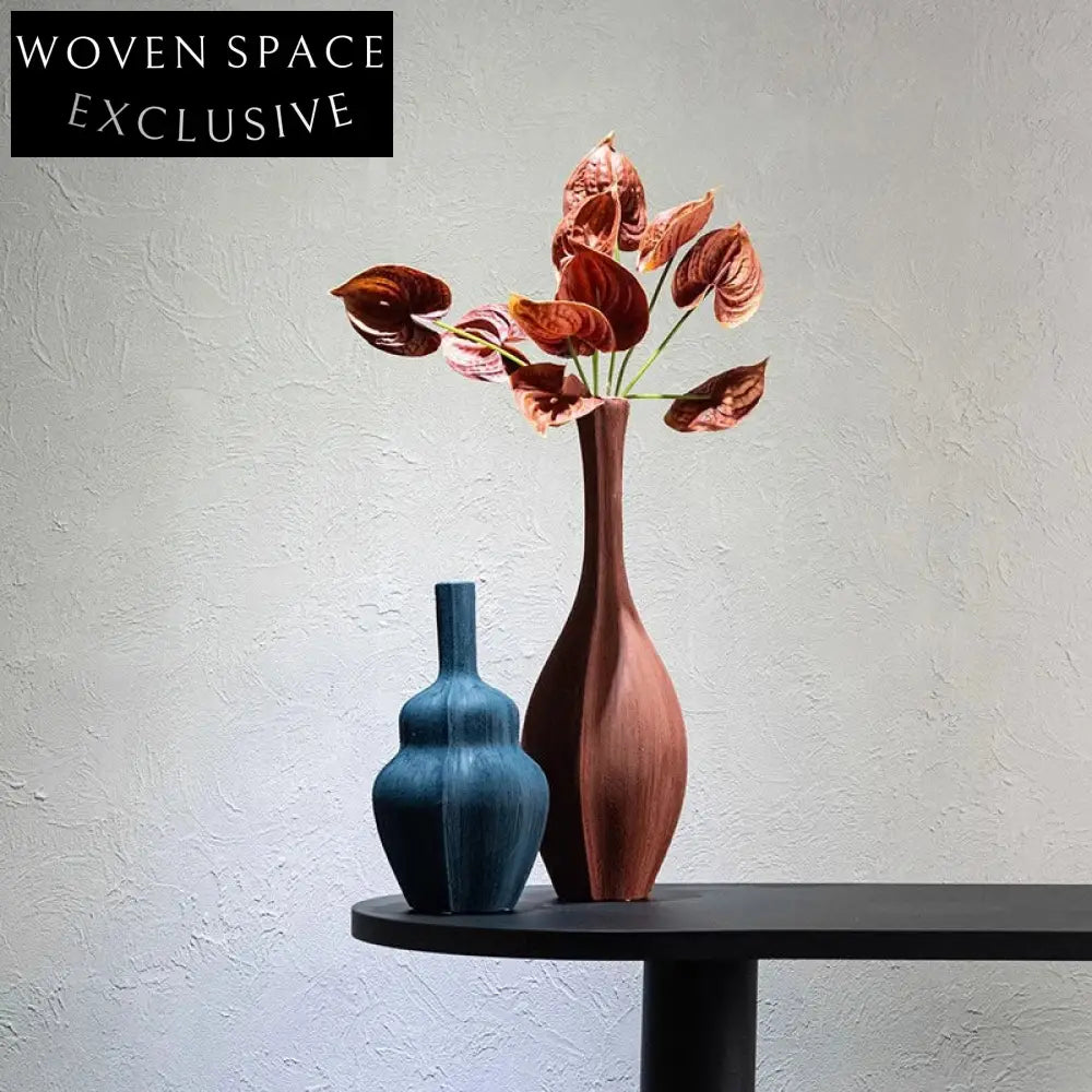 Elegant Rustic Brushed Ceramic Flower Vase for Modern Home Decor Accents