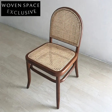 Elegant Rustic Rattan Wood Dining Chair with Round Back, Cafe Style Chair