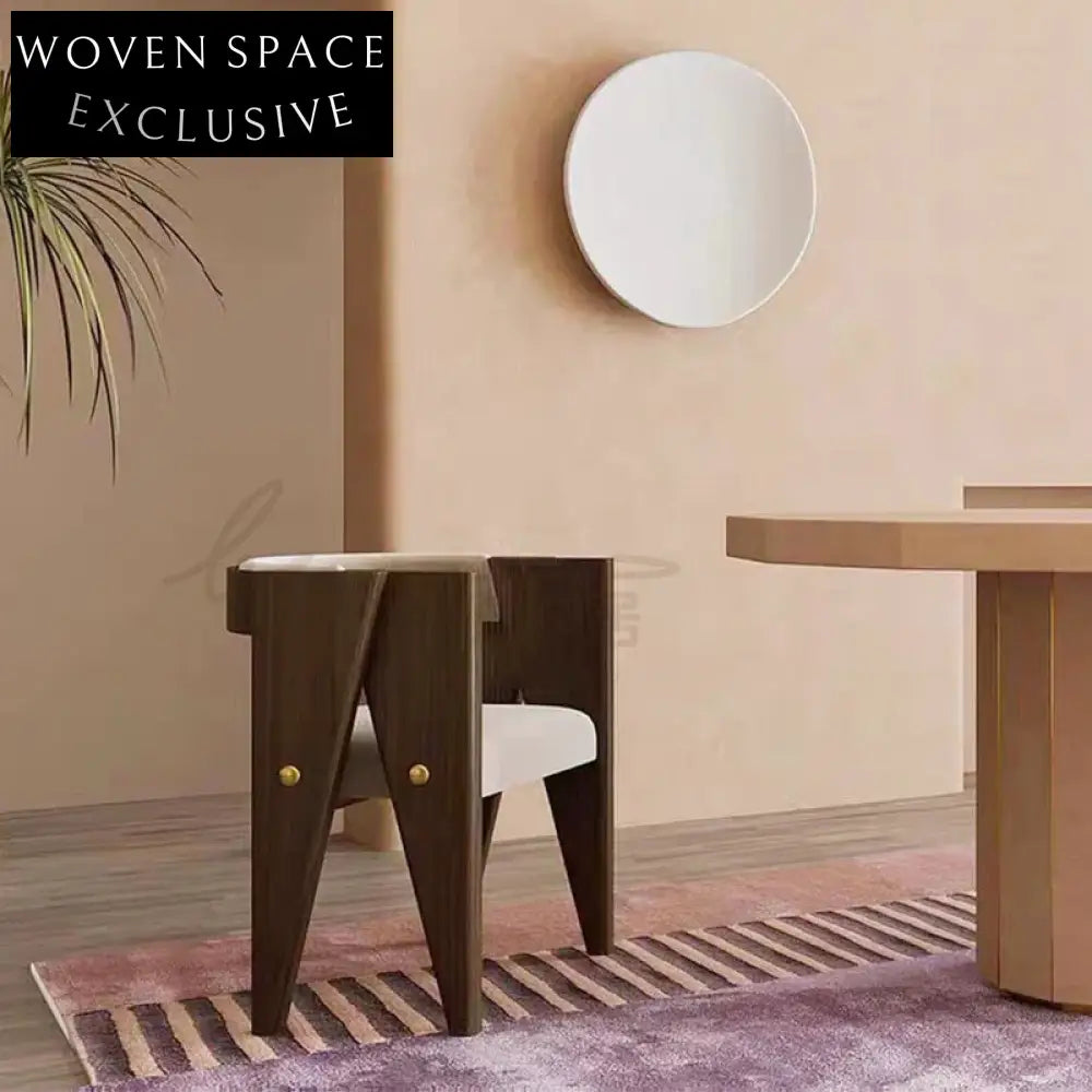 Elegant Solid Wood Frame Upholstered Modern Dining Chair for Home Cafe