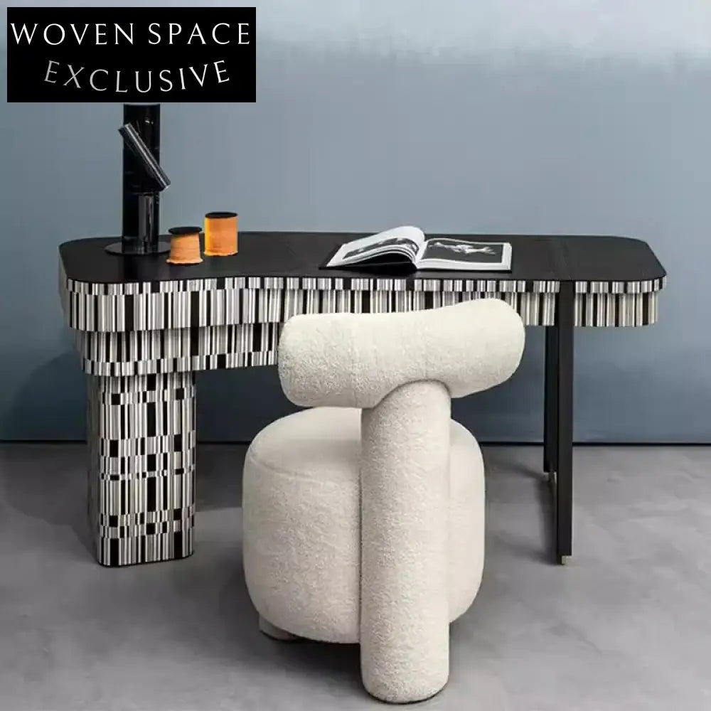 Elegant Solid Wood Modern Luxury Computer Study Desk for Home Office
