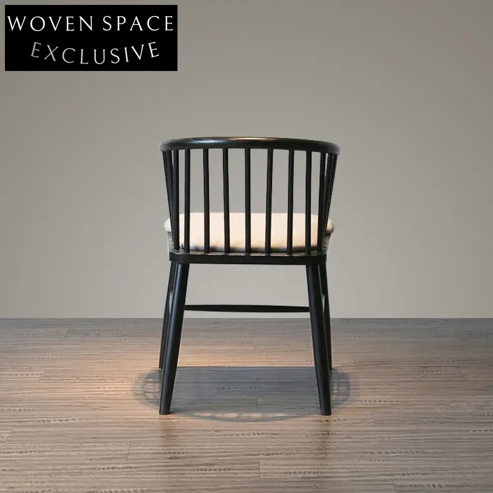 Elegant Spindle Back Solid Wood Windsor Design Dining Room Chair