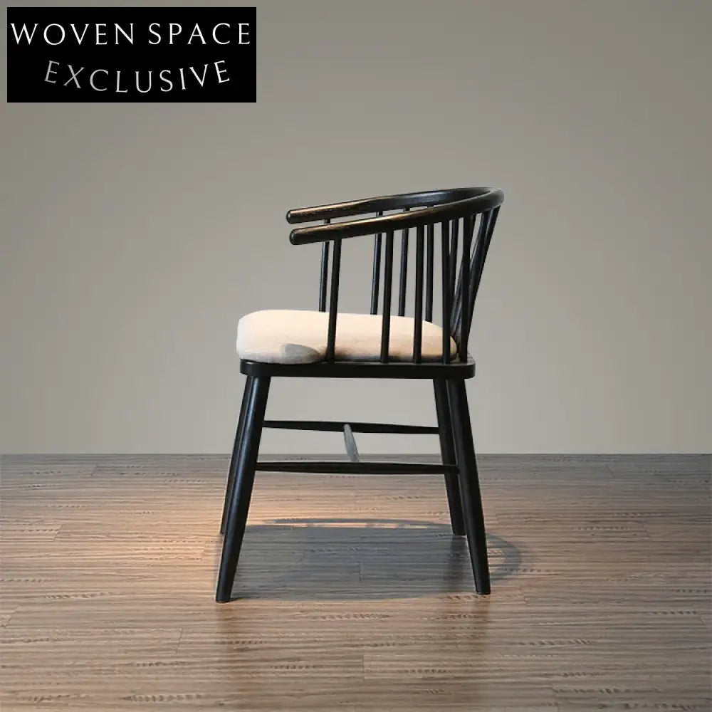 Elegant Spindle Back Solid Wood Windsor Design Dining Room Chair