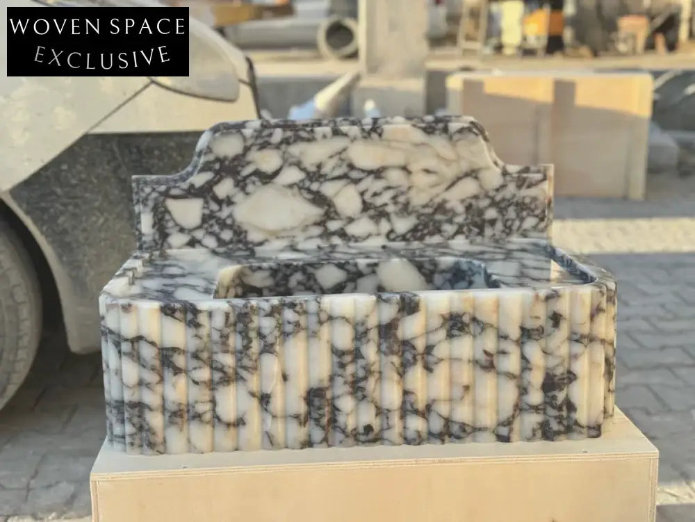 Elodie Calacatta viola backsplash marble sink