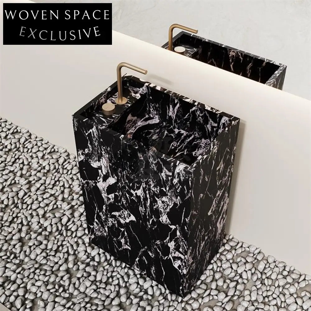 Francis Fish Belly White Marble Pedestal Basin