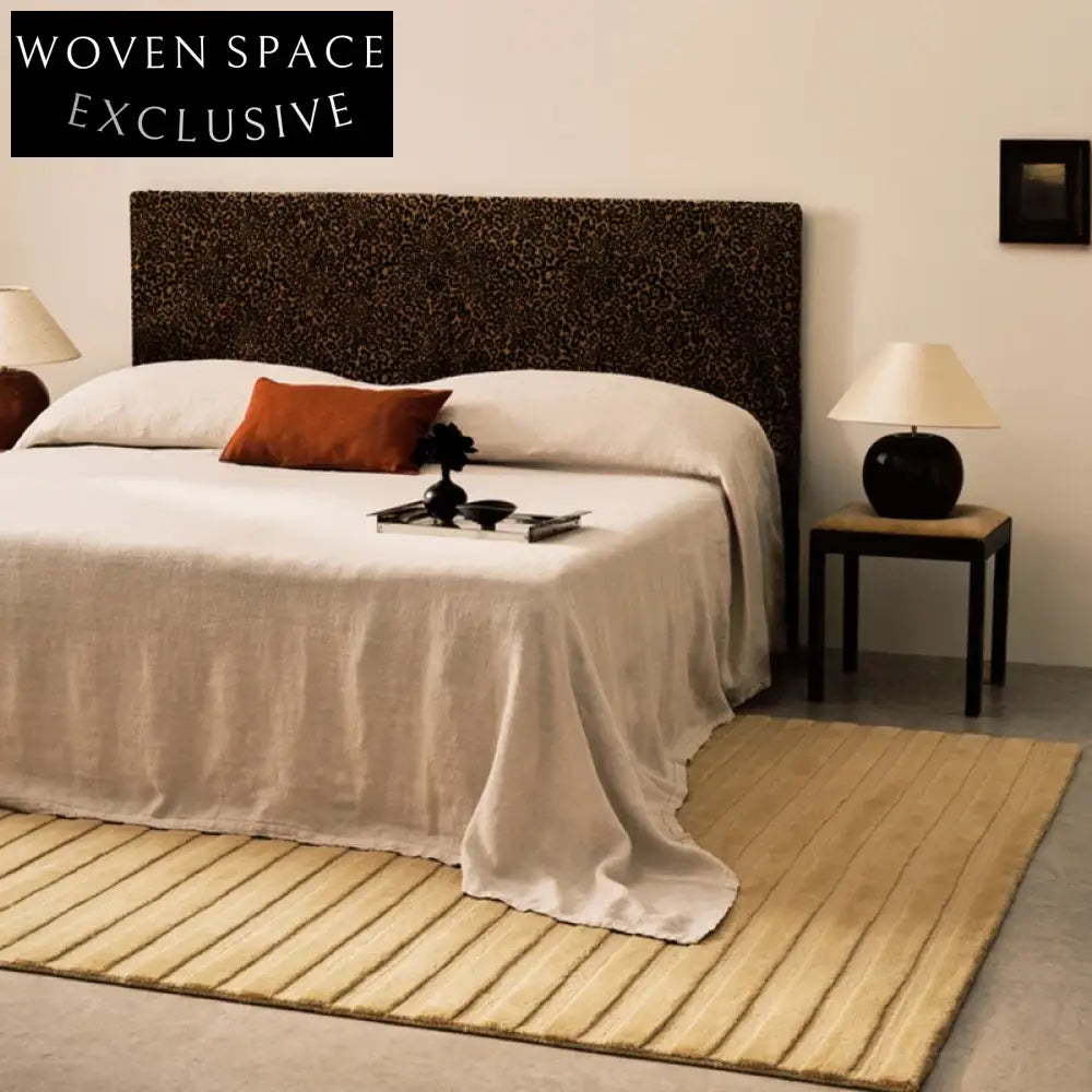 French Style Hand-Tufted Polyester Area Rug for Bedroom & Living Room