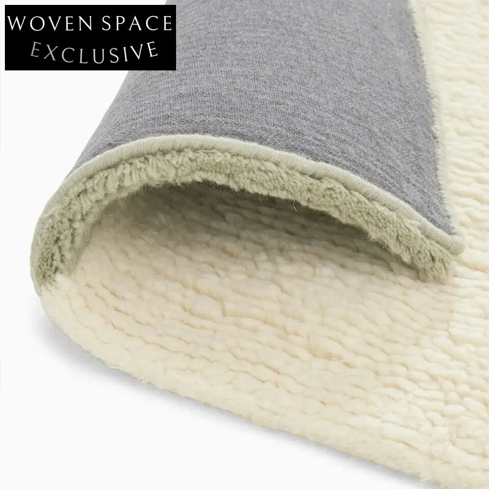 Handmade Modern French-Style Polyester Rug for Elegant Bedroom Living Room Decor