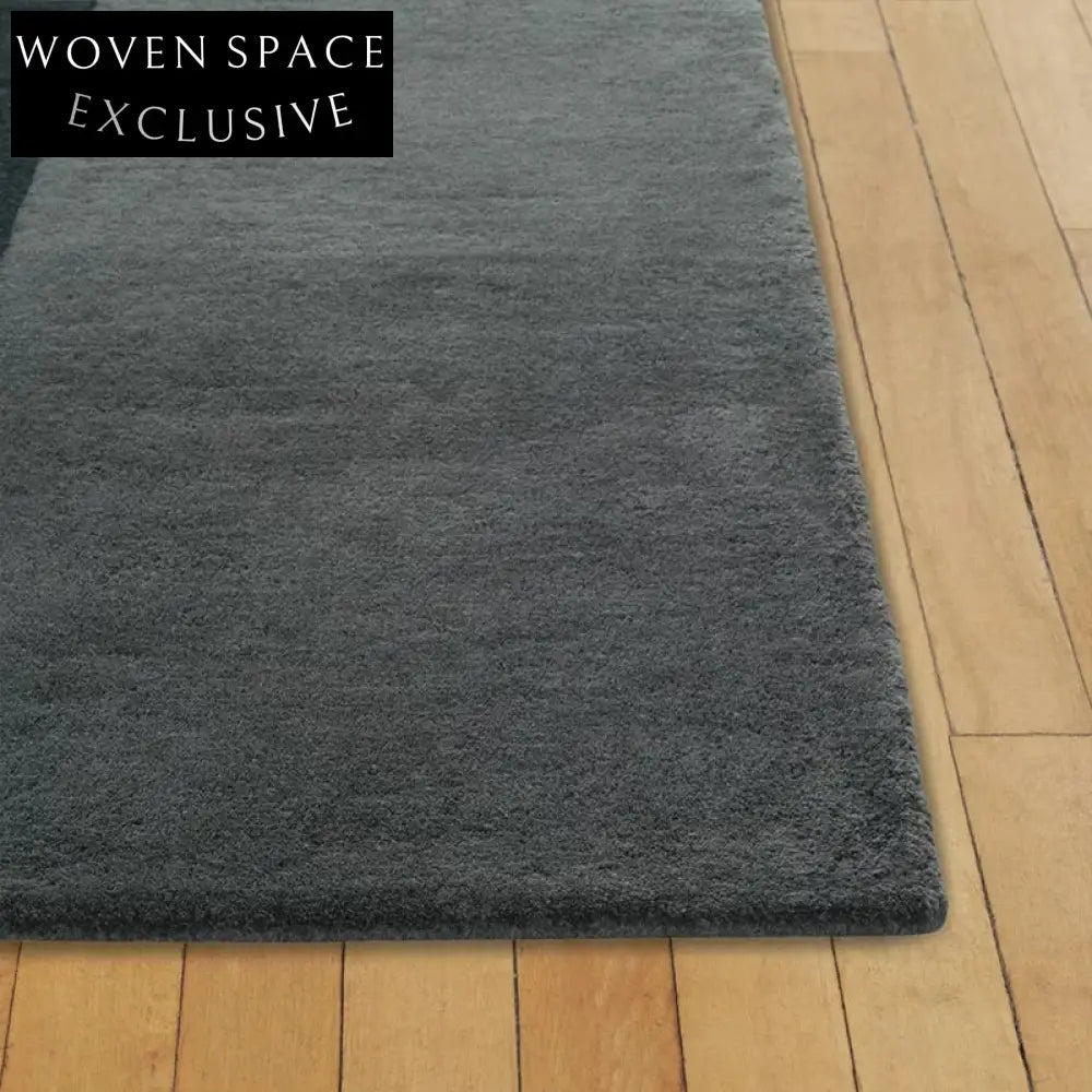 Handmade Modern Minimalist Geometric Polyester Area Rug for Living Room