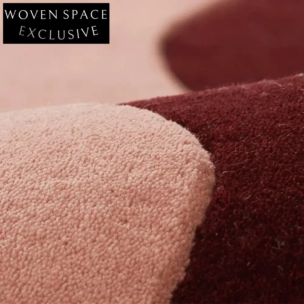 Handmade Modern Minimalist Wave Area Rug - Luxurious Cream Polyester Carpet