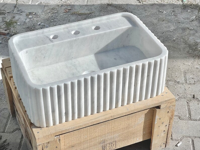 Seraffinu Carrara Marble Sink with Ribbed Sides