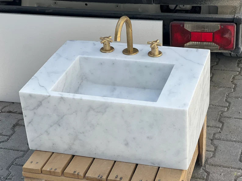 Paméla Carrara Marble Wash Basin