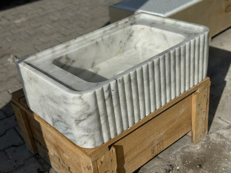 Eadgar Carrara Marble Sink with Ribbed Sides