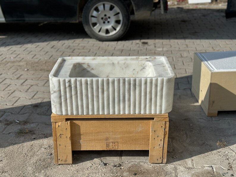 Eadgar Carrara Marble Sink with Ribbed Sides