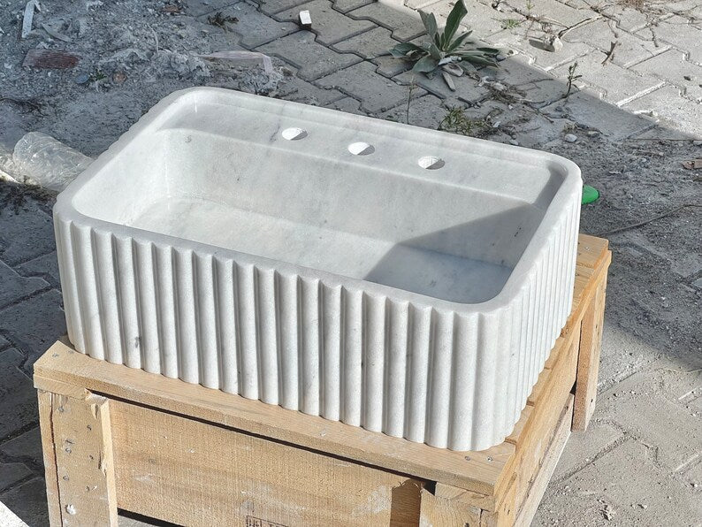 Seraffinu Carrara Marble Sink with Ribbed Sides