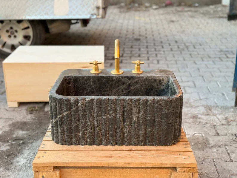 Bianca ribbed Black Bayat marble sink
