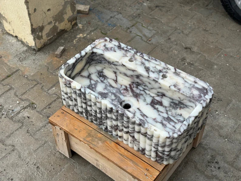 Luka Calacatta Viola ribbed marble sink