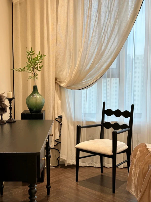 French retro solid wood dining chair home small apartment soft armrest single chair living room net celebrity medieval style backrest chair