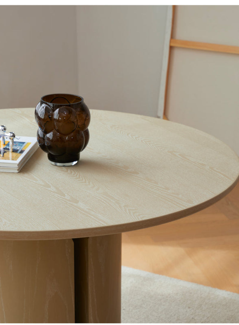Retro Round Table