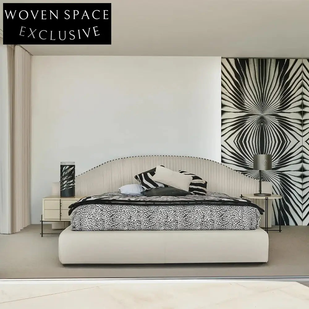 Italian Luxury King Size Pine Wood Bed with Frosted Fabric Upholstery