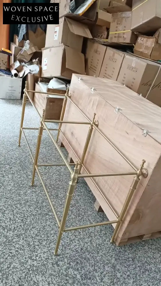 Leonardo european retro wash basin