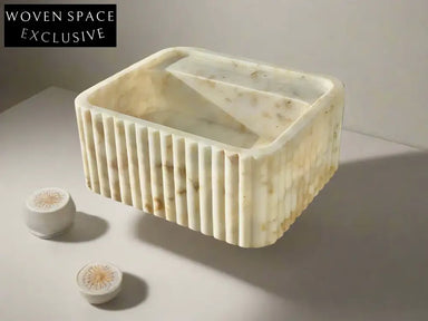 Lorenzo Calacatta ribbed Gold marble sink