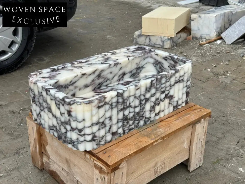 Luka Calacatta Viola ribbed marble sink