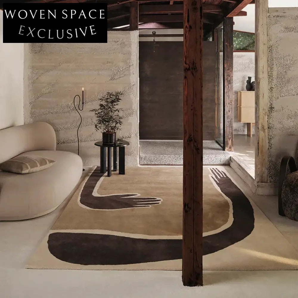 Luxurious Abstract Geometric Polyester Area Rug for Modern Living Spaces