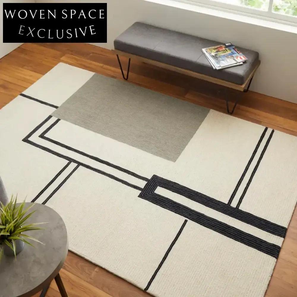 Luxurious Hand-Tufted Polyester Geometric Living Room Area Rug for Modern Homes