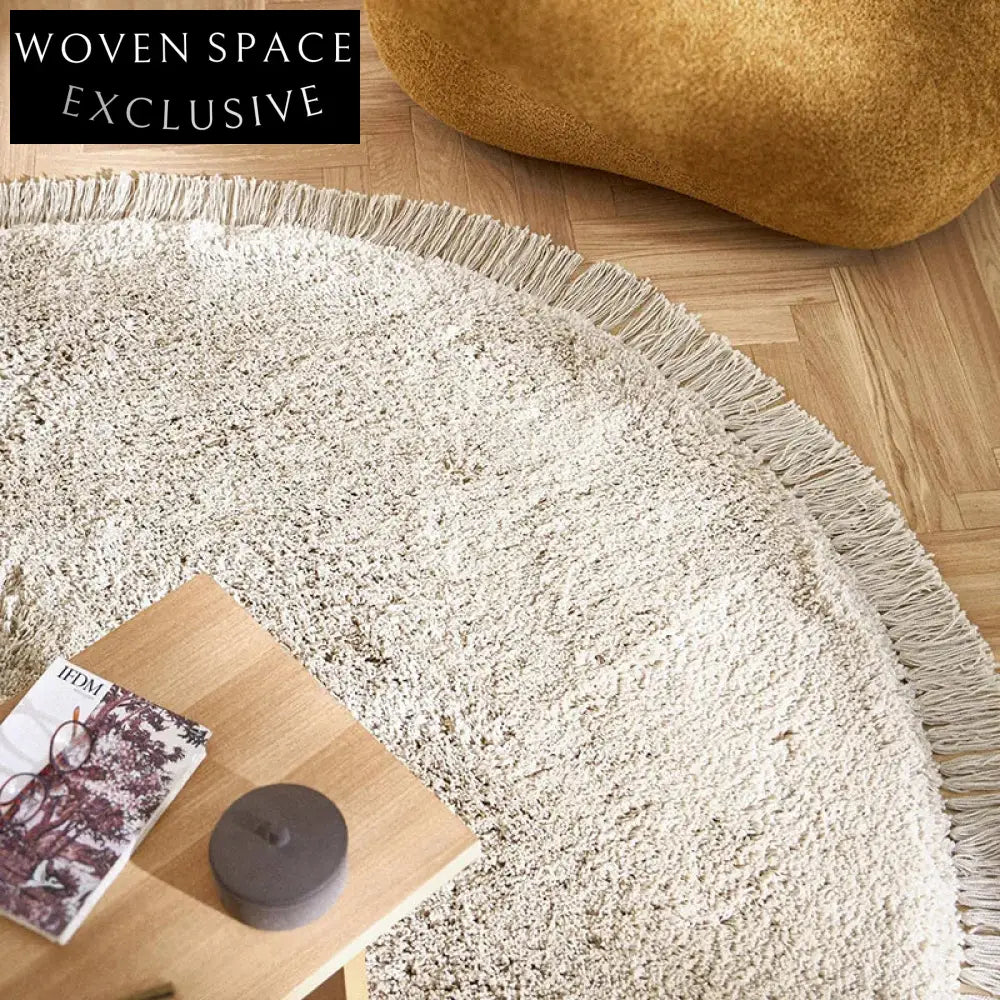 Luxurious Hand-Tufted Round Geometric Polyester Area Rug for Modern Home Decor