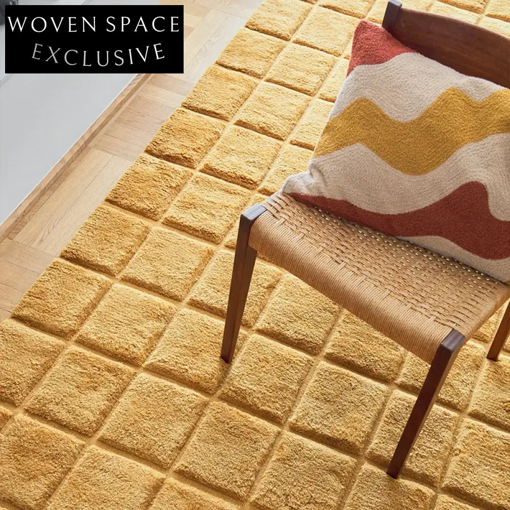 Luxurious Handcrafted Modern Minimalist Area Rug for Living Room Decor