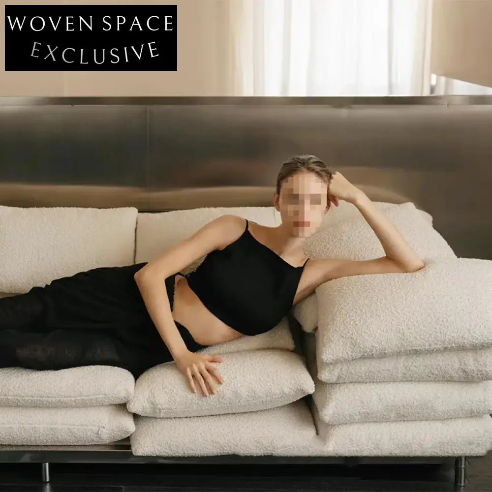 Luxurious Italian Sectional Sofa with Plush Cushions for Modern Living Rooms