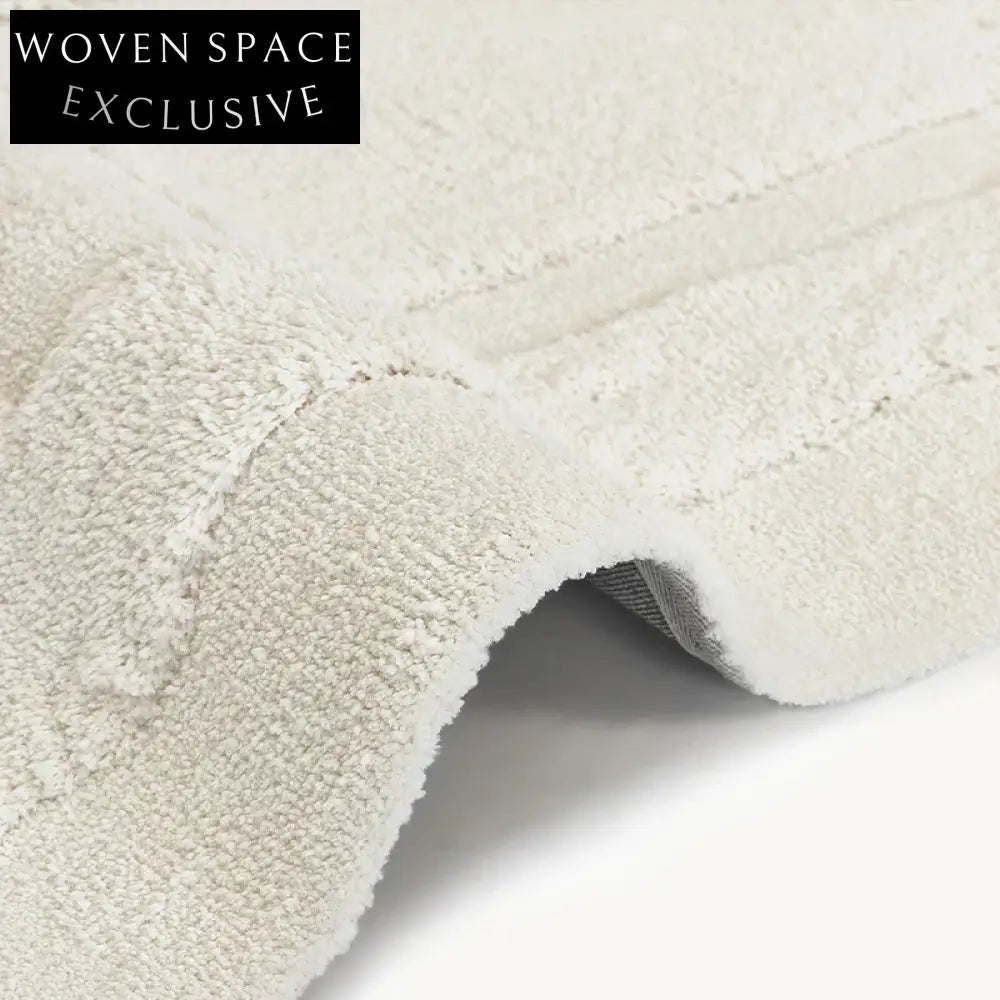 Luxurious Long Faux Fur Area Rug for Living Room and Coffee Table