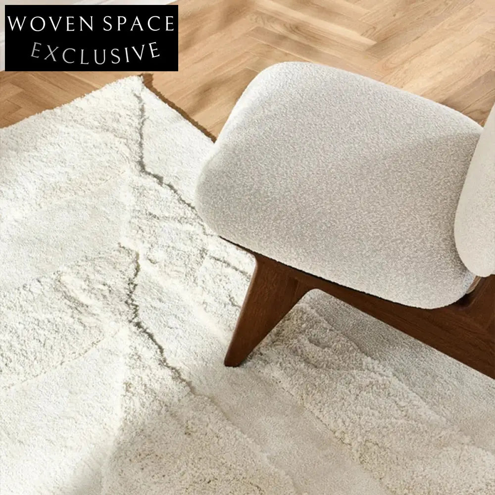 Luxurious Long Faux Fur Area Rug for Living Room and Coffee Table