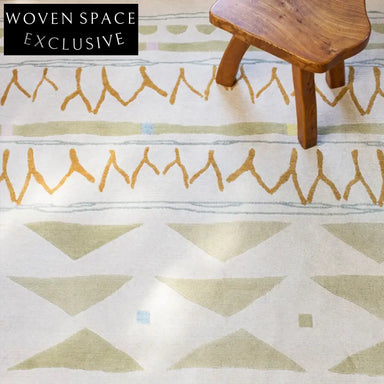 Luxurious Modern Designer Polyester Area Rug for Living Room & Bedroom