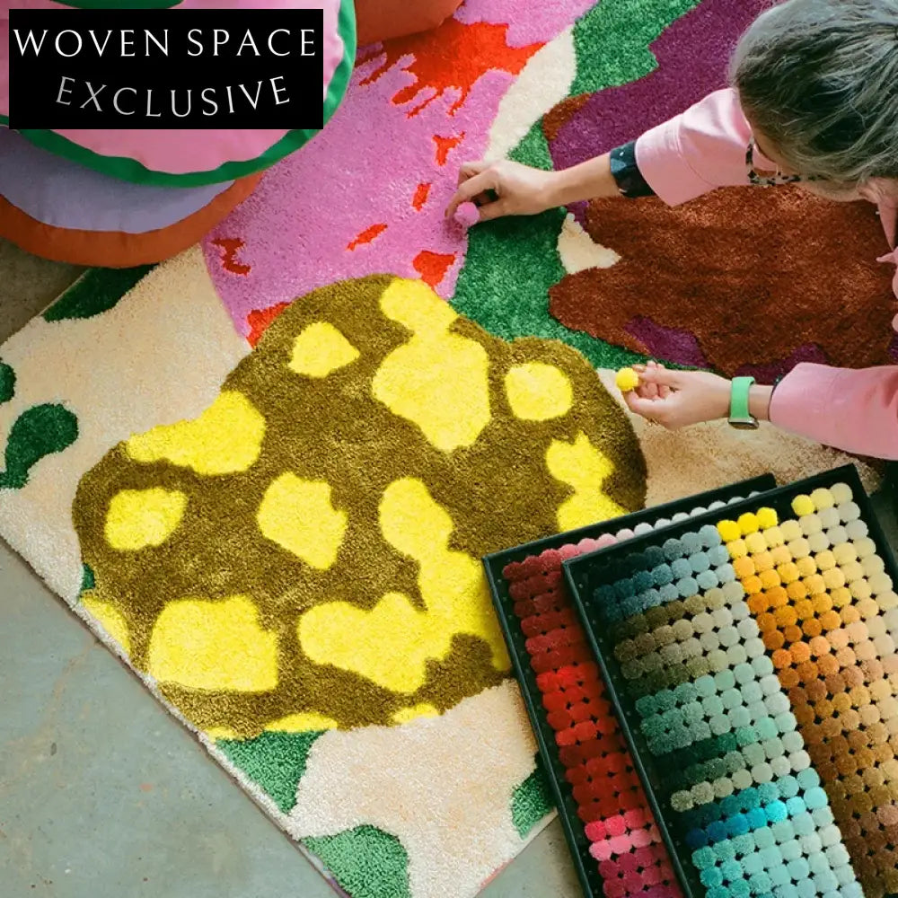 Luxurious Modern Geometric Area Rug, Durable Polyester Fiber, Living Room Carpet