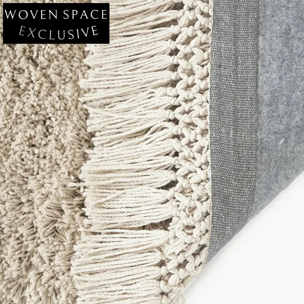 Luxurious Modern Geometric Silk Hand-Tufted Rectangle Carpet for Elegant Home Decor