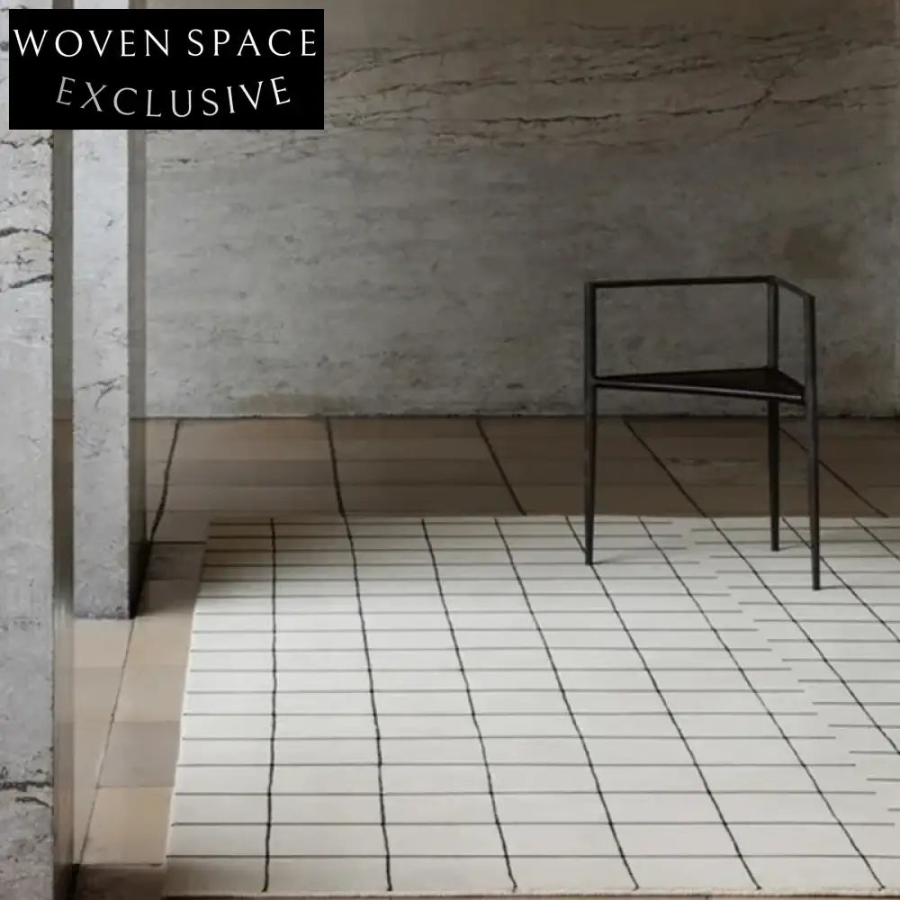 Luxurious Plush Polyester Handmade Striped Plaid Area Rug for Living Room