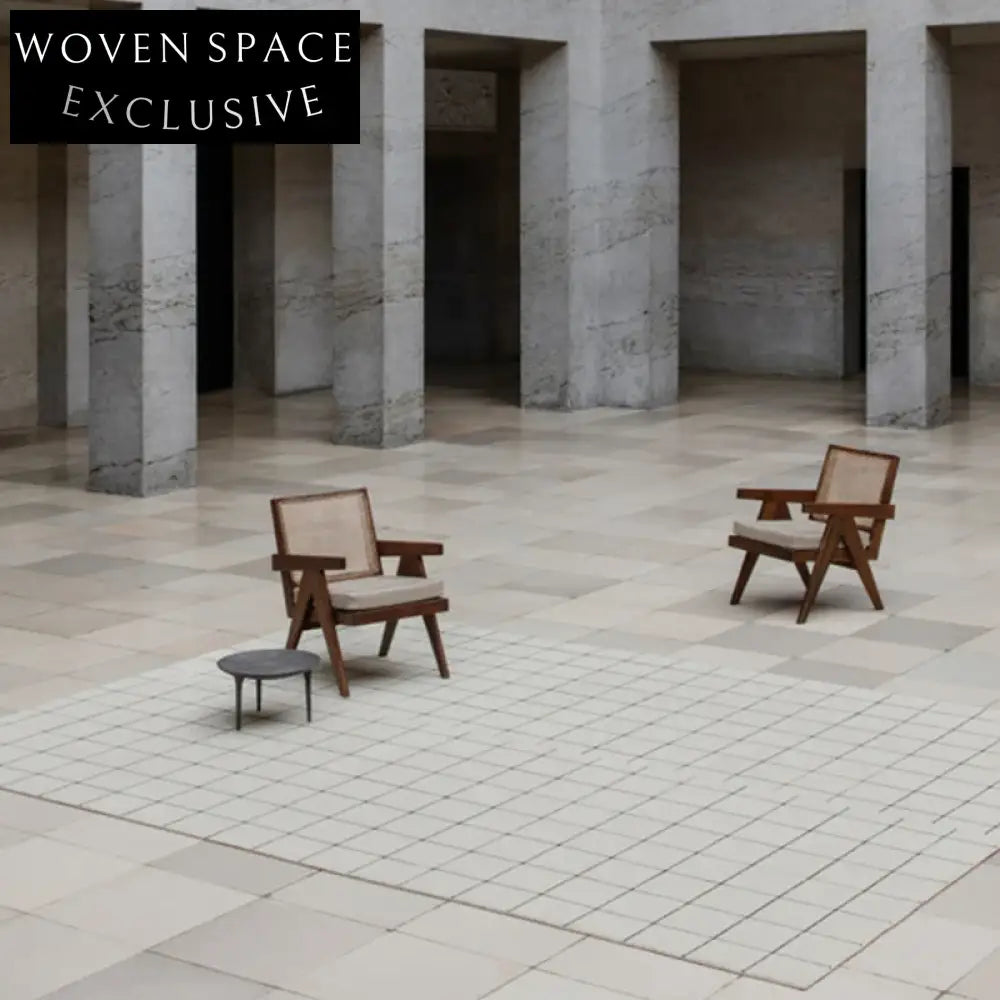 Luxurious Plush Polyester Handmade Striped Plaid Area Rug for Living Room