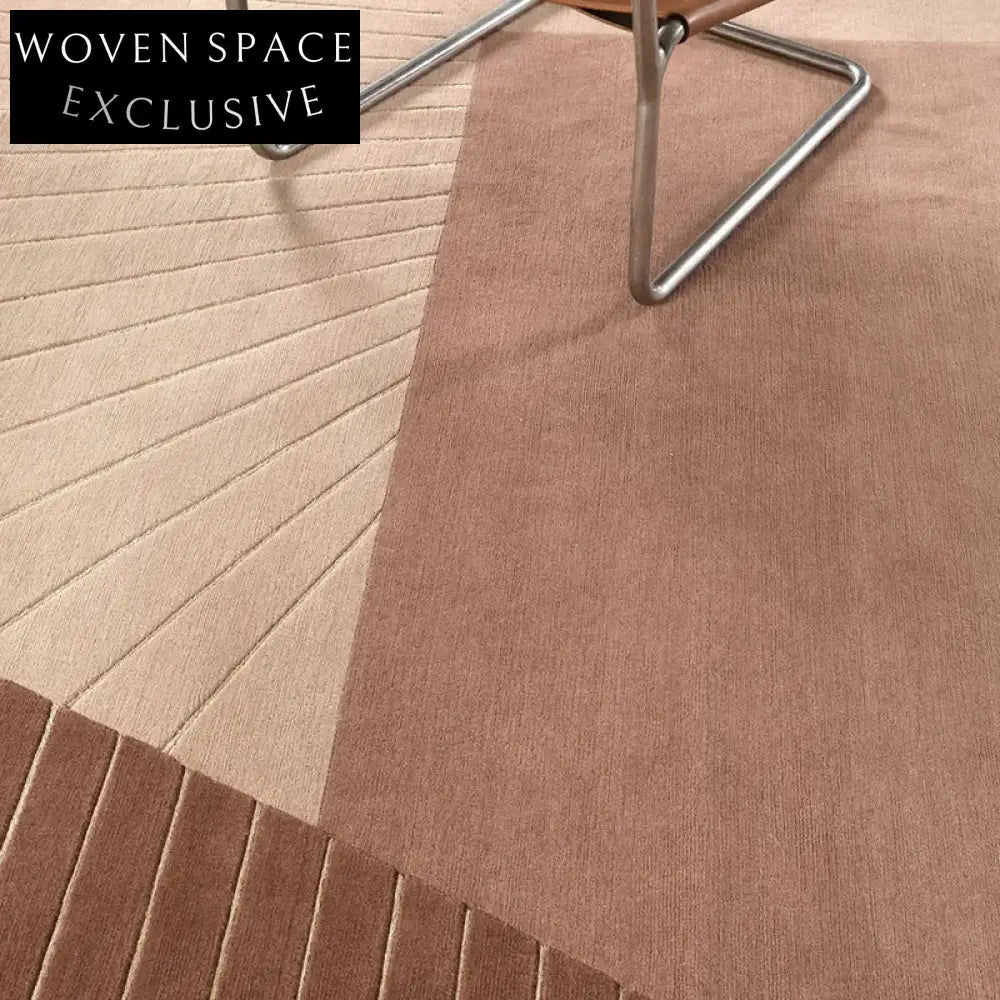 Luxurious Soft Geometric Pattern Polyester Area Rug for Modern Home Decor