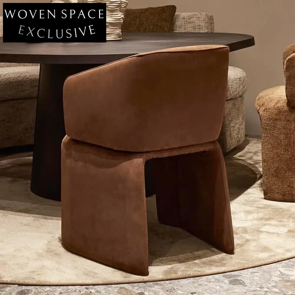 Luxurious Velvet Fabric Dining Chair with Curved Back and Comfortable Armrests