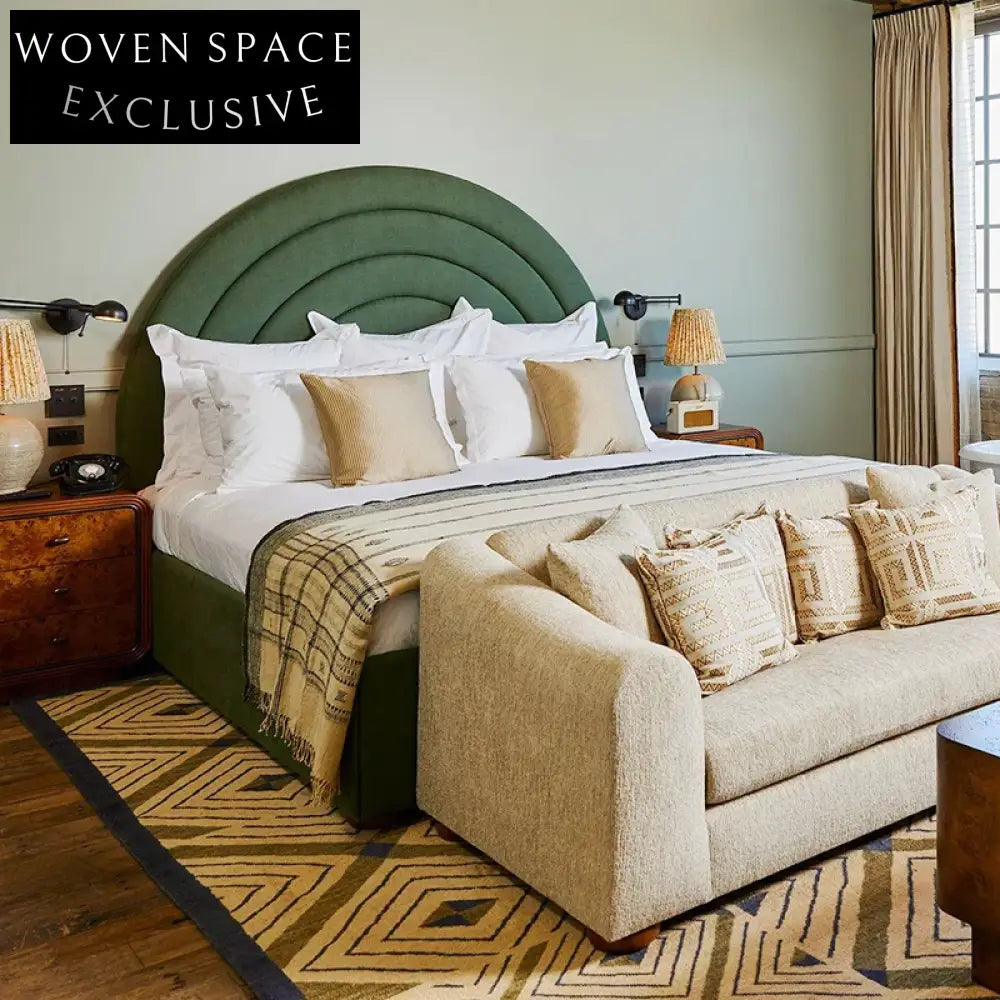 Luxurious Velvet Upholstered Modern Minimalist King Size Platform Bed