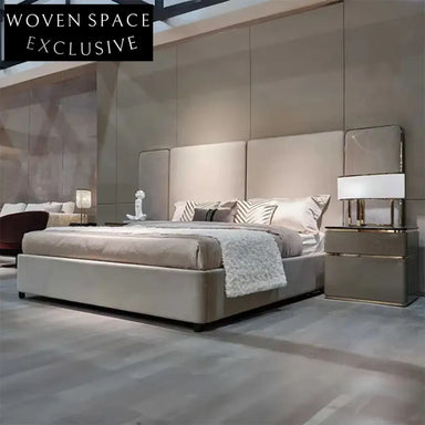 Luxurious Velvet Upholstered Queen King Bed Frame with Plush Tufted Headboard