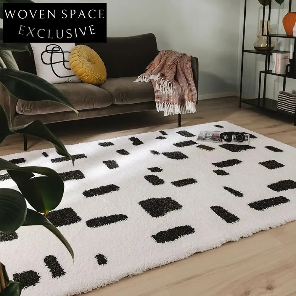 Luxury Hand-Tufted Modern Ivory Irregular Shape Washable Polyester Area Rug