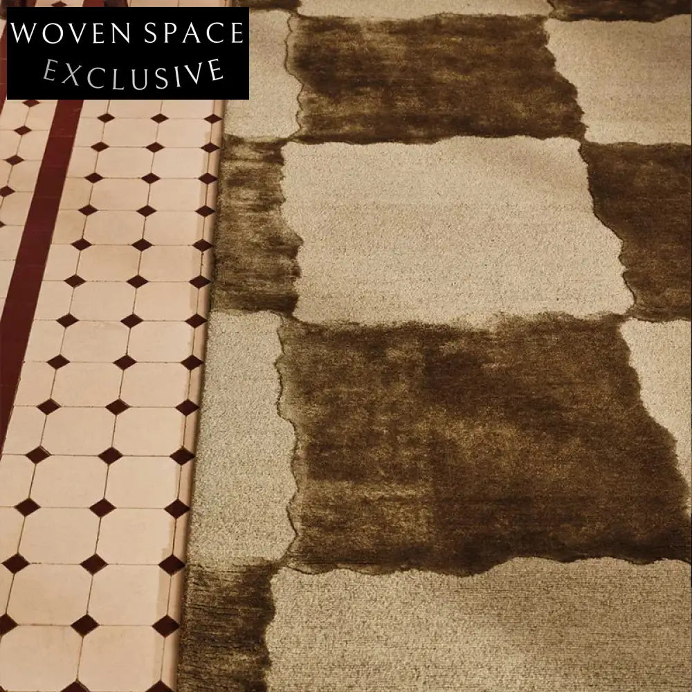 Luxury Hand-Tufted Wool Silk Geometric Pattern Area Rug for Modern Living Spaces