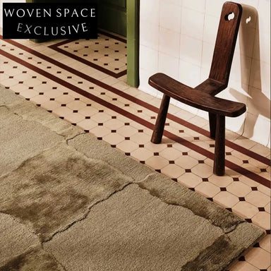 Luxury Hand-Tufted Wool Silk Geometric Pattern Area Rug for Modern Living Spaces