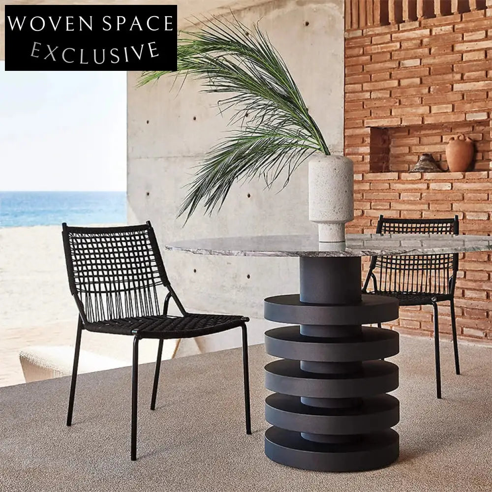 Luxury Round White Marble Top with Spiral Metal Base Dining Table