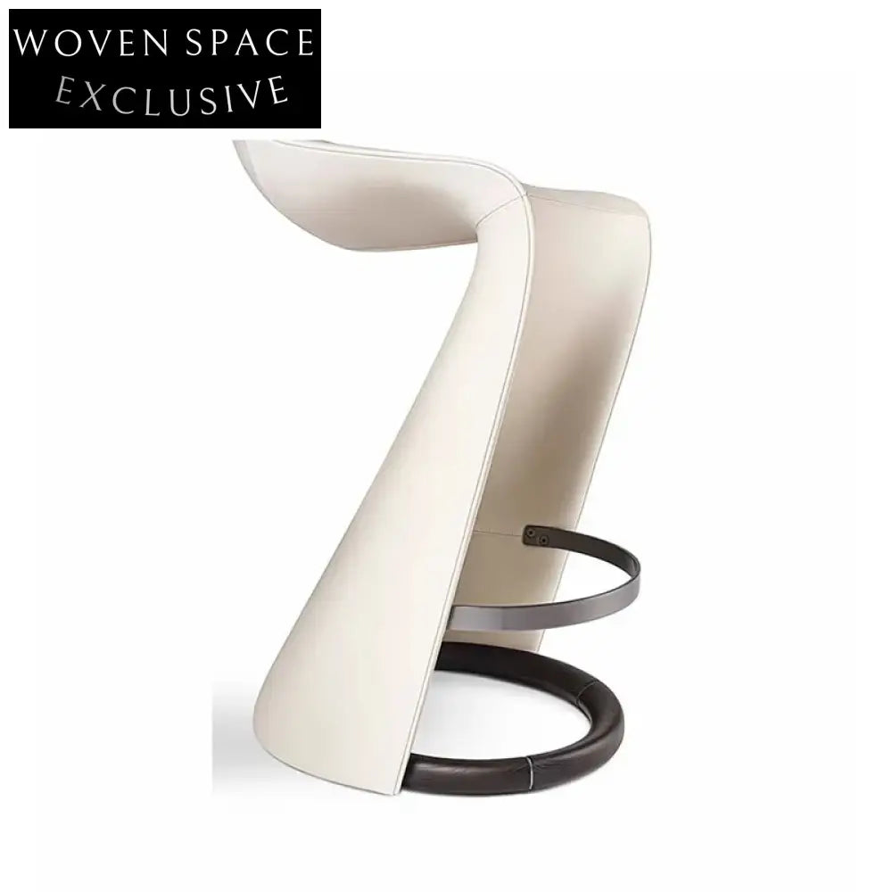 Luxury Saddle Leather Bar Stool with Solid Wood Frame for Kitchens