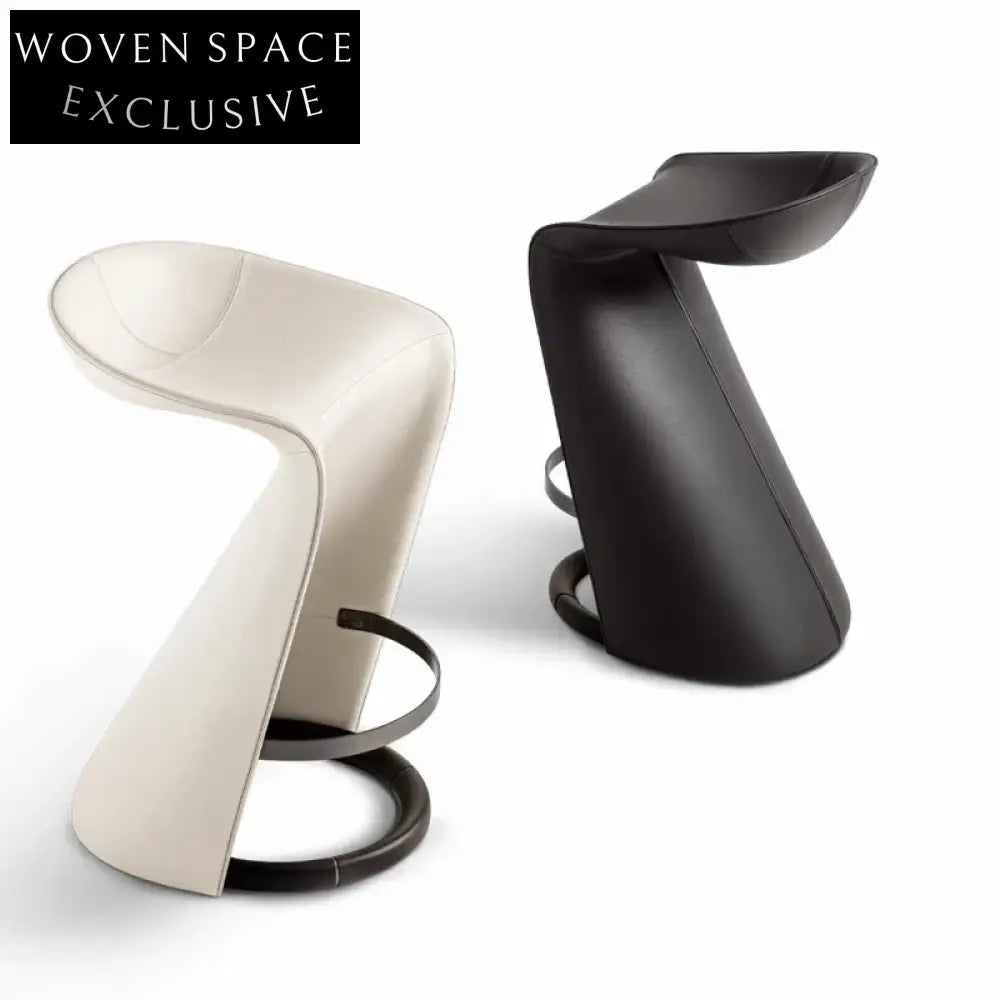 Luxury Saddle Leather Bar Stool with Solid Wood Frame for Kitchens