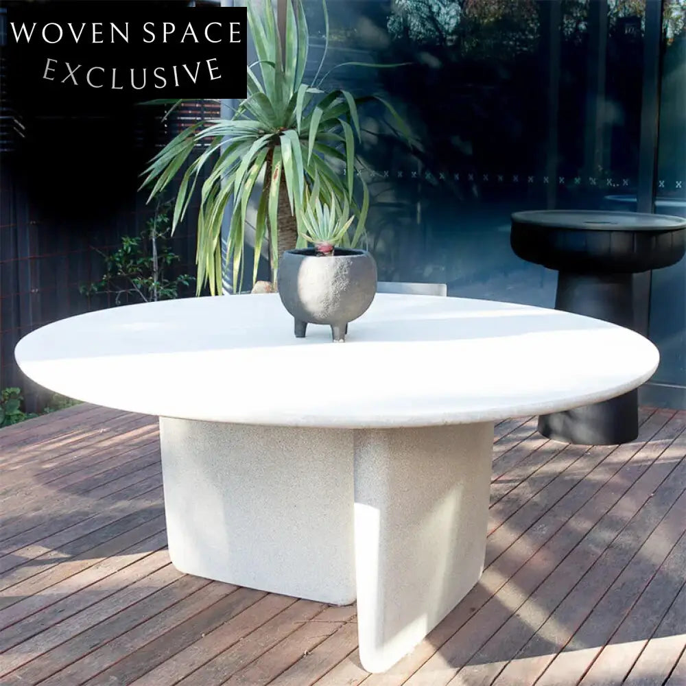 Luxury Solid Wood Round Oak Modern Dining Table Set for Elegant Homes